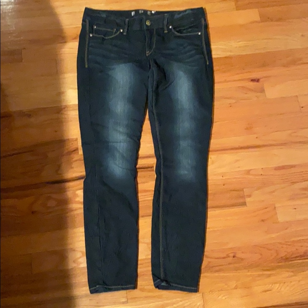 Express low rise jean